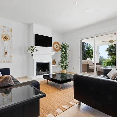 Roco Private Pool And Sea View فيلة