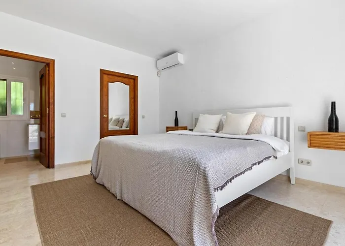 Roco Private Pool And Sea View Villa Marbella